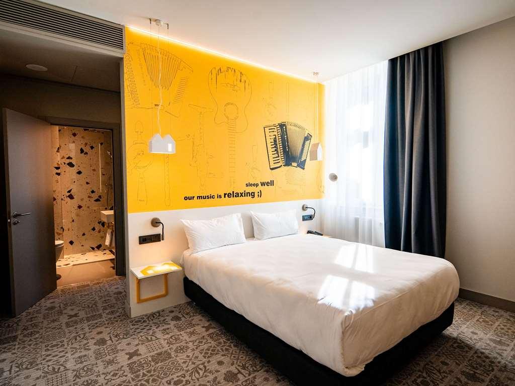 Hotel Ibis Styles Sibiu Arsenal Habitación foto